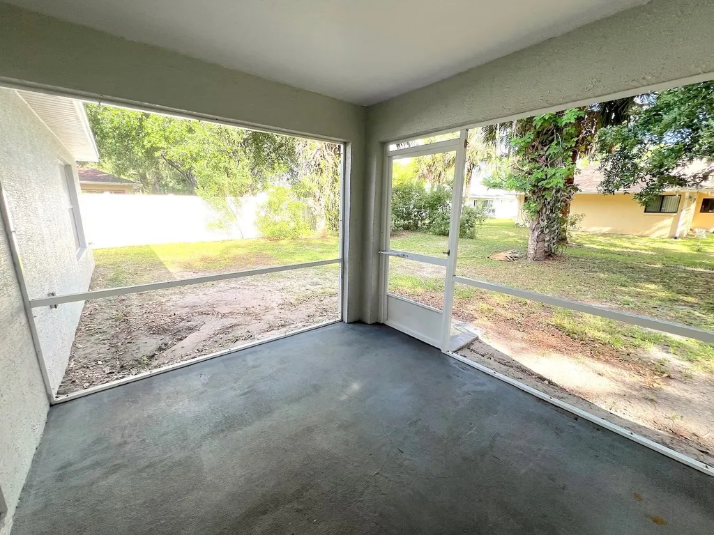 19 Pitt Lane Palm Coast FL 32164