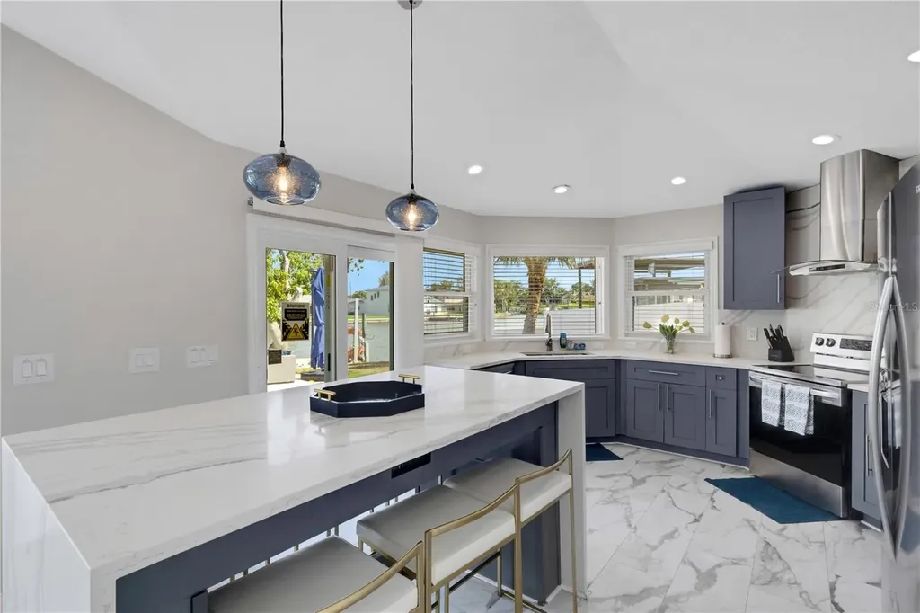 4124 Harbor Circle S Largo FL 33770