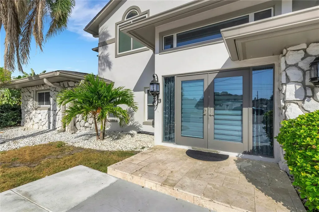 4124 Harbor Circle S Largo FL 33770
