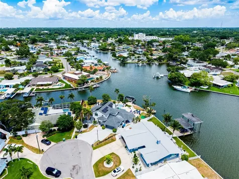 4124 Harbor Circle S Largo FL 33770