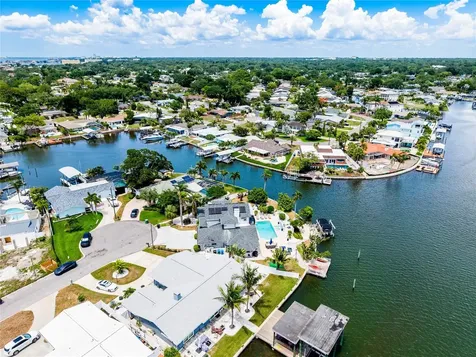 4124 Harbor Circle S Largo FL 33770