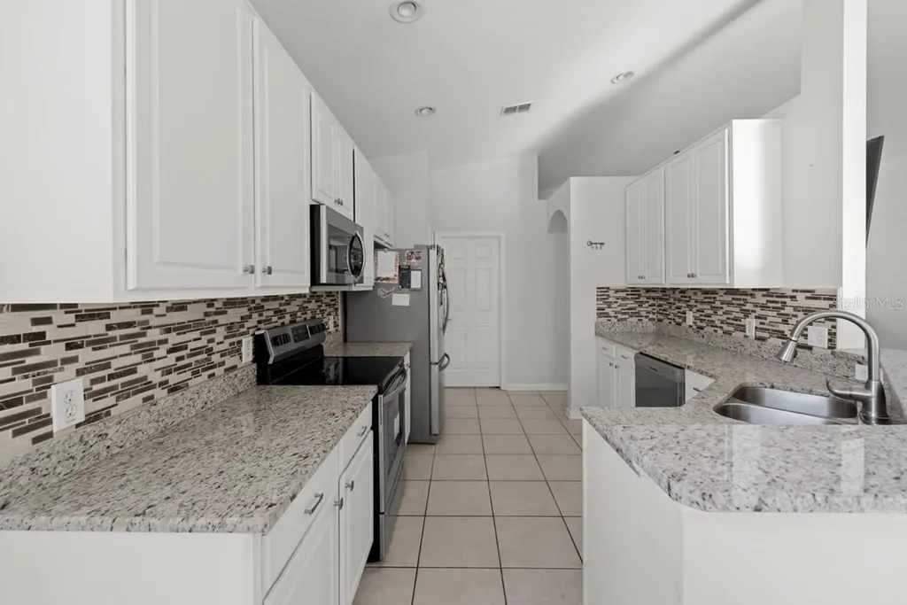 3181 Stonehurst Circle Kissimmee FL 34741