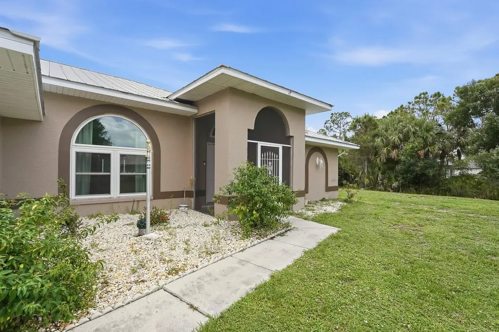 54 Triangle Street Port Charlotte FL 33954