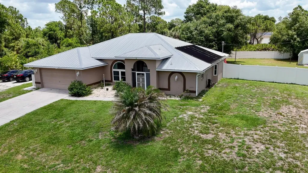54 Triangle Street Port Charlotte FL 33954