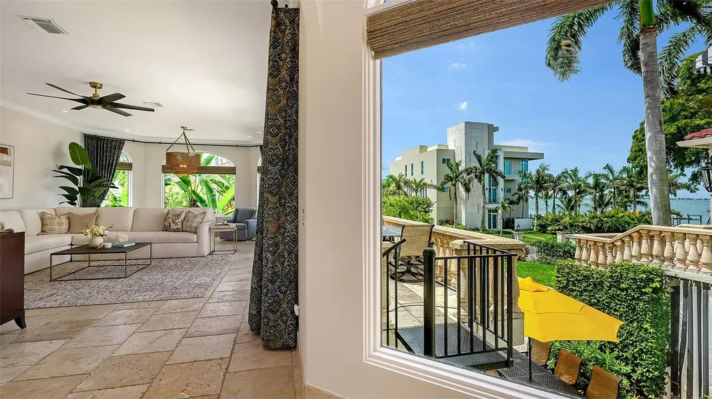 1023 Tocobaga Lane Sarasota FL 34236