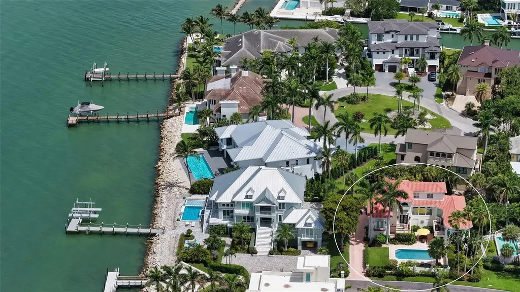 1023 Tocobaga Lane Sarasota FL 34236