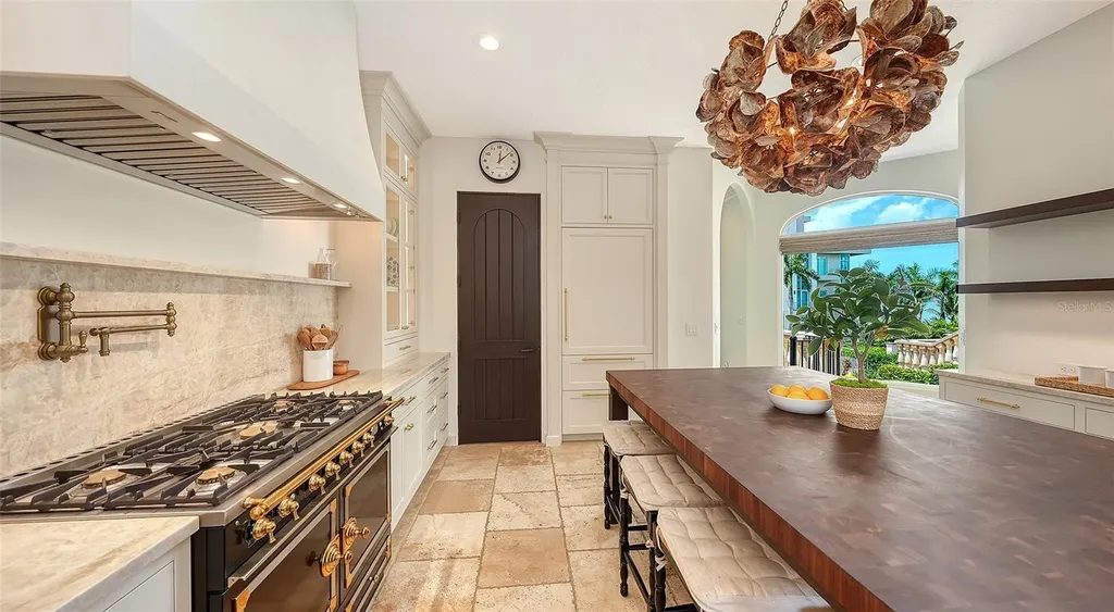 1023 Tocobaga Lane Sarasota FL 34236