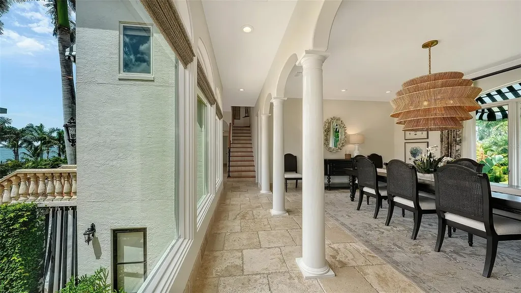 1023 Tocobaga Lane Sarasota FL 34236