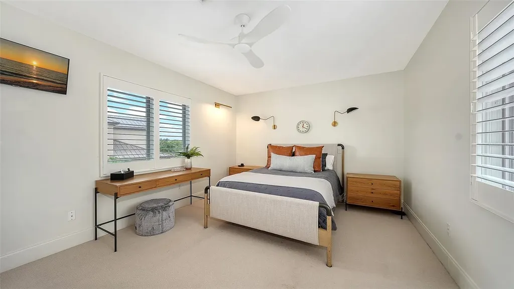 1023 Tocobaga Lane Sarasota FL 34236