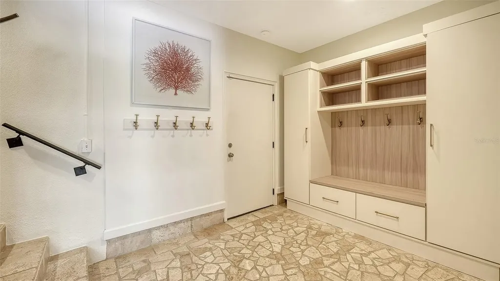 1023 Tocobaga Lane Sarasota FL 34236