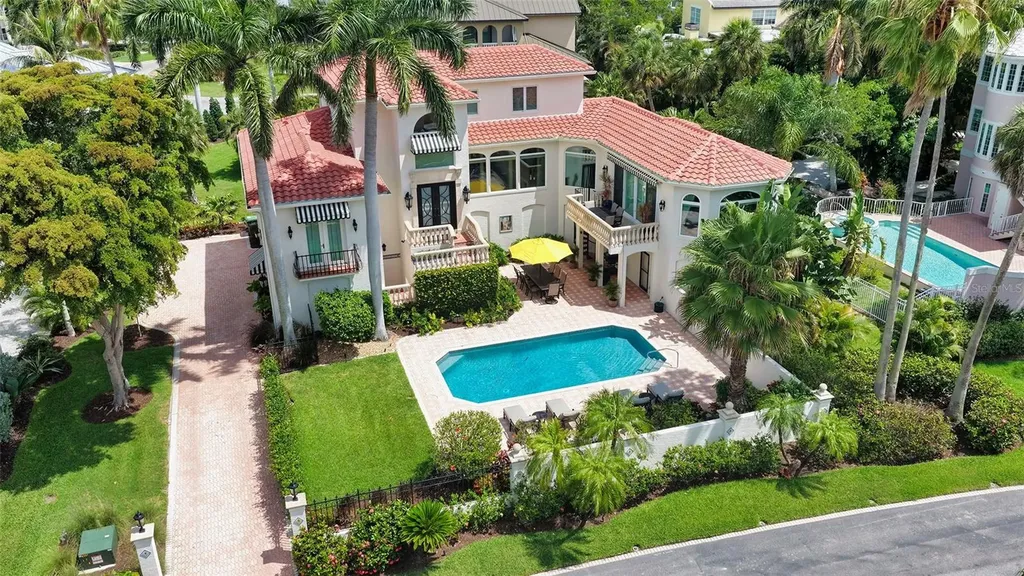 1023 Tocobaga Lane Sarasota FL 34236