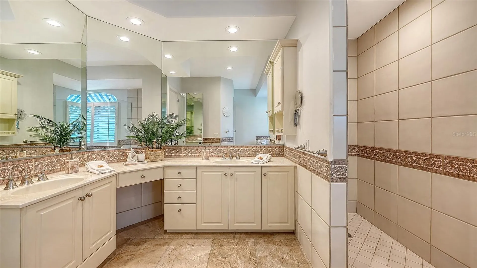 1023 Tocobaga Lane Sarasota FL 34236