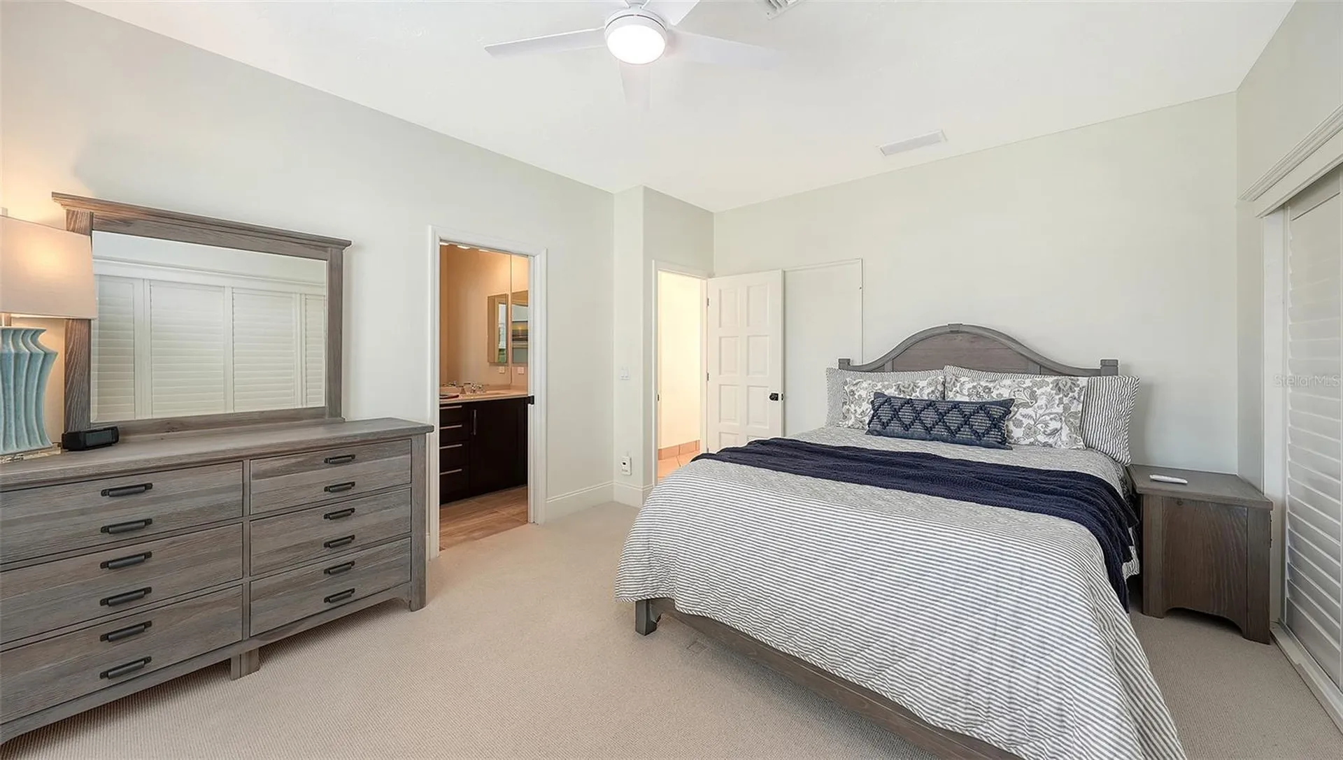 1023 Tocobaga Lane Sarasota FL 34236