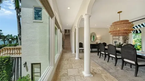 1023 Tocobaga Lane Sarasota FL 34236