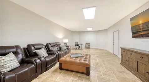 1023 Tocobaga Lane Sarasota FL 34236