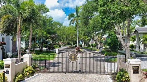 1023 Tocobaga Lane Sarasota FL 34236