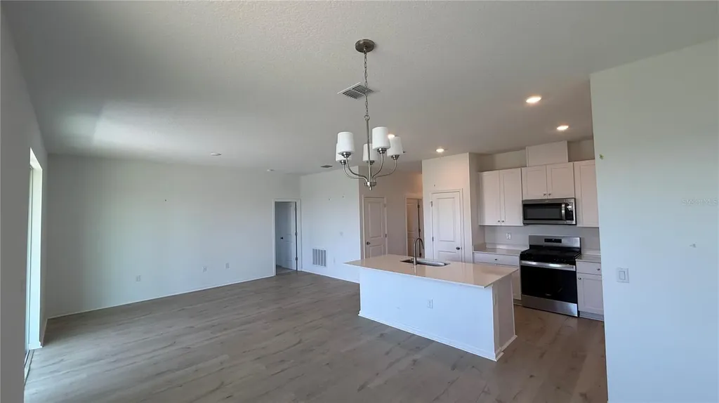 6205 Sanders Grove Circle Okahumpka FL 34762