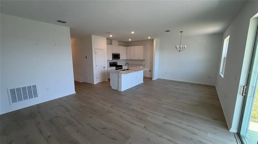 6205 Sanders Grove Circle Okahumpka FL 34762