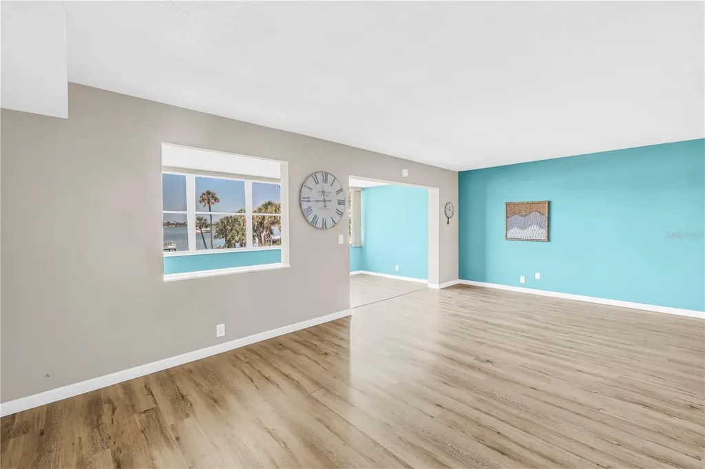 1868 Shore Drive S South Pasadena FL 33707