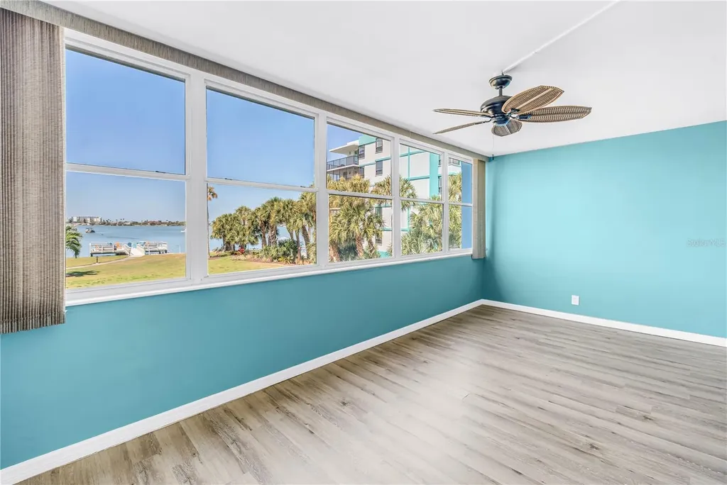 1868 Shore Drive S South Pasadena FL 33707