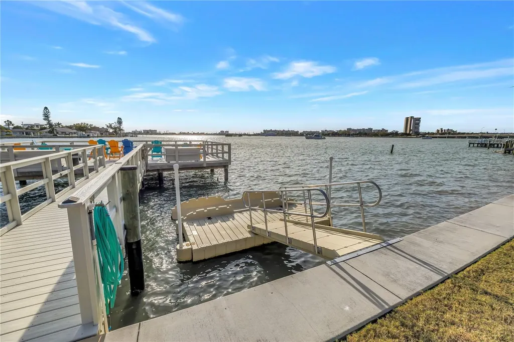 1868 Shore Drive S South Pasadena FL 33707