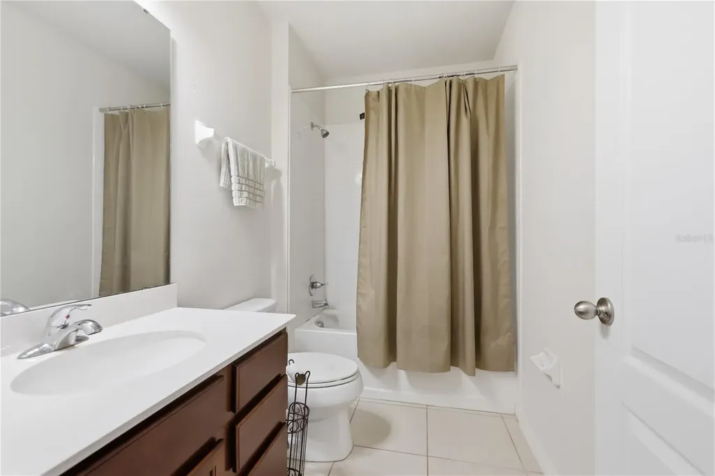 1537 Chelsea Manor Circle Deland FL 32724