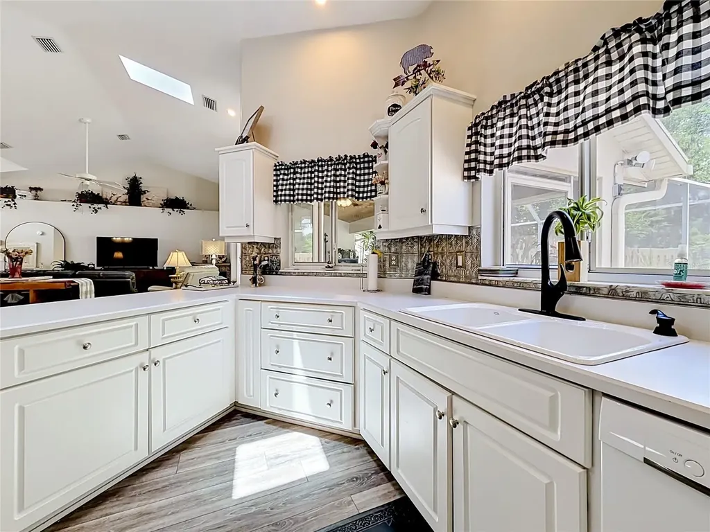 3025 SE 41st Street Ocala FL 34480