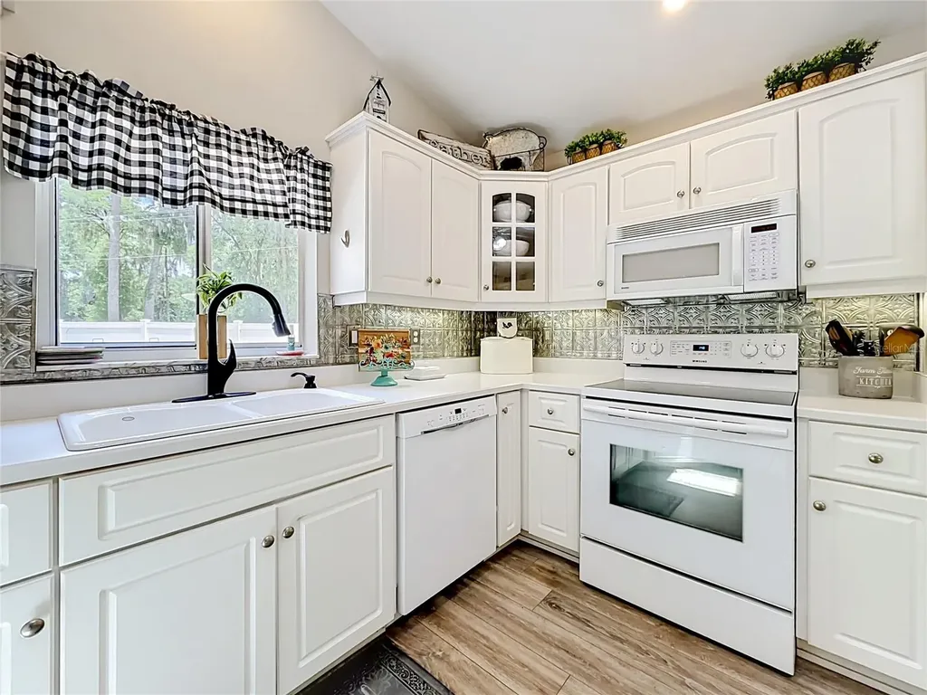 3025 SE 41st Street Ocala FL 34480