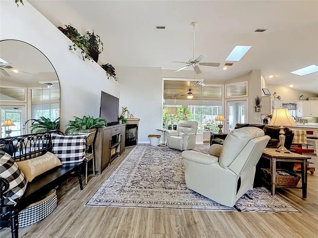 3025 SE 41st Street Ocala FL 34480