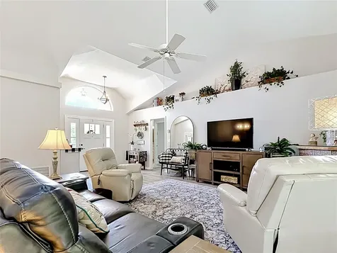 3025 SE 41st Street Ocala FL 34480