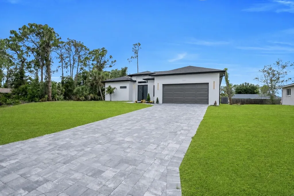3286 Eagle Pass Street North Port FL 34286