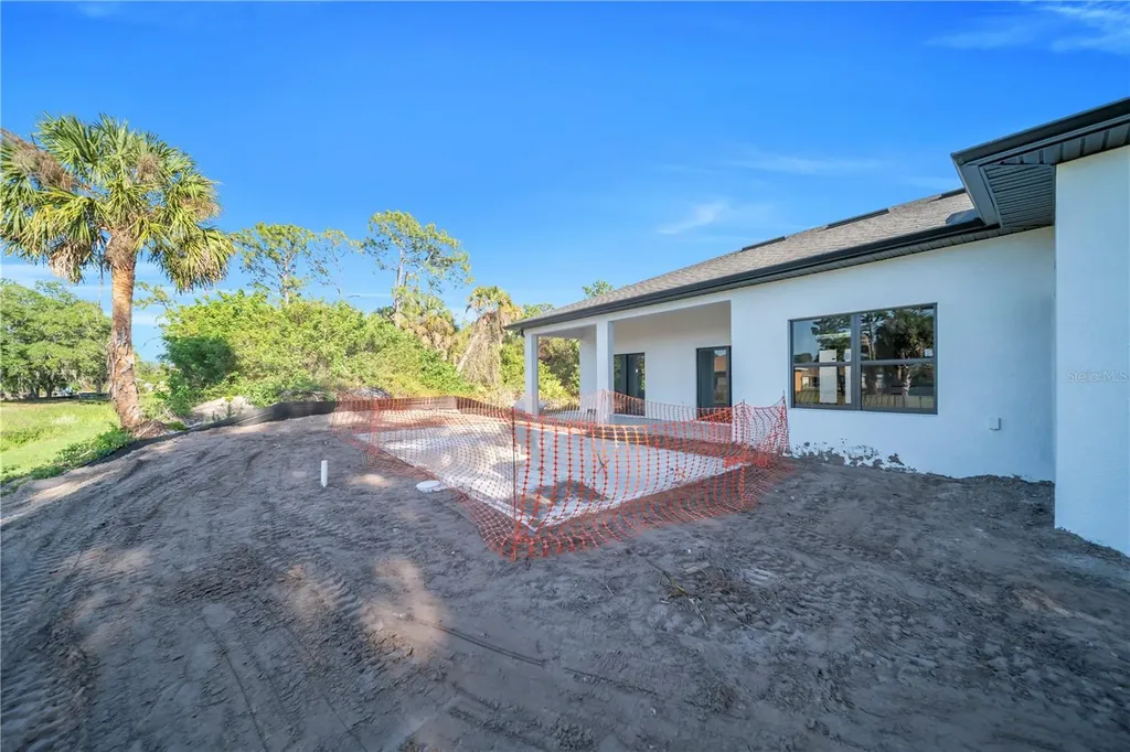 3286 Eagle Pass Street North Port FL 34286