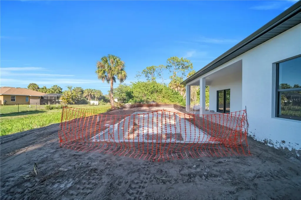 3286 Eagle Pass Street North Port FL 34286