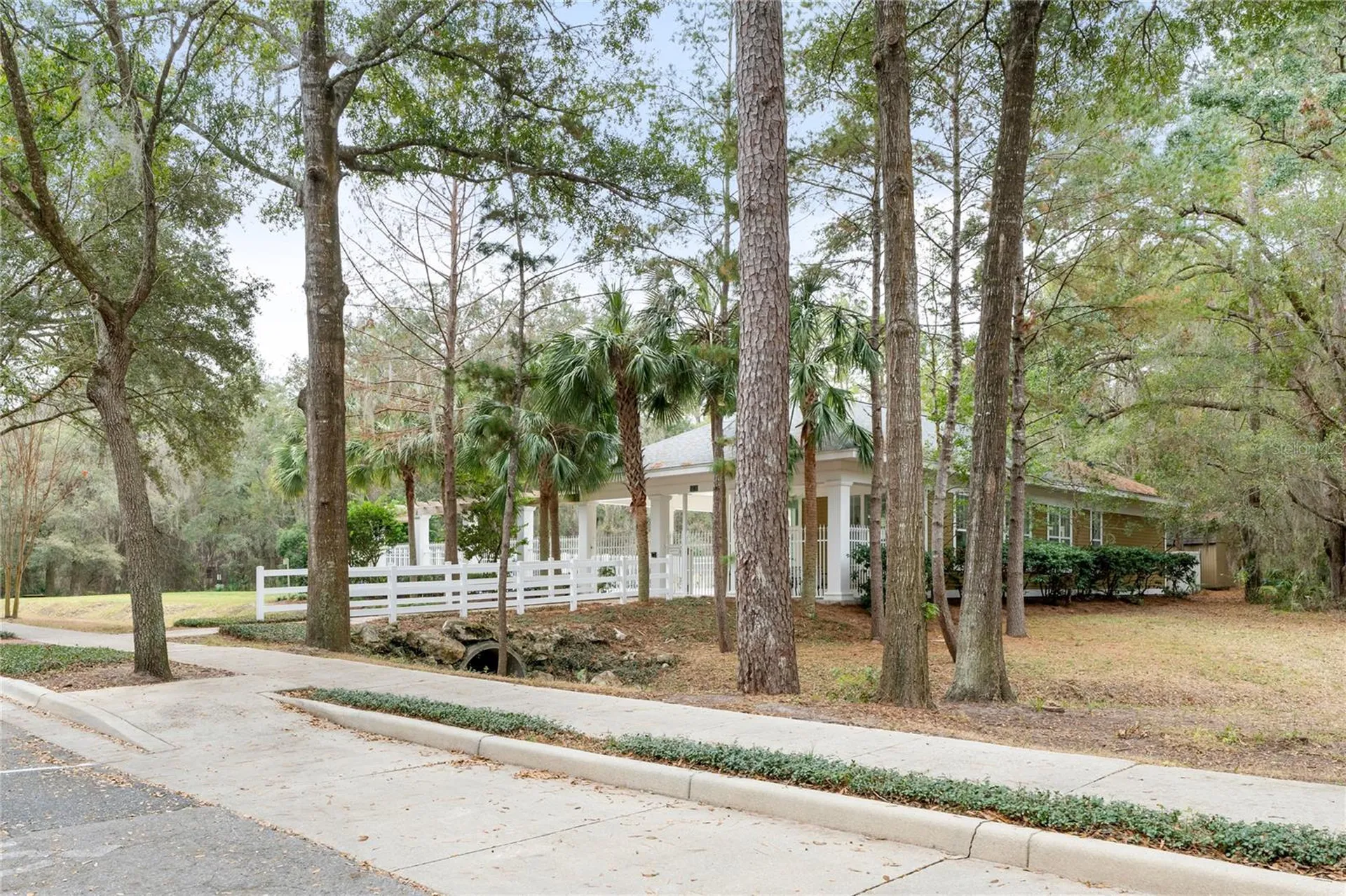 5043 SW 91 Drive Gainesville FL 32608