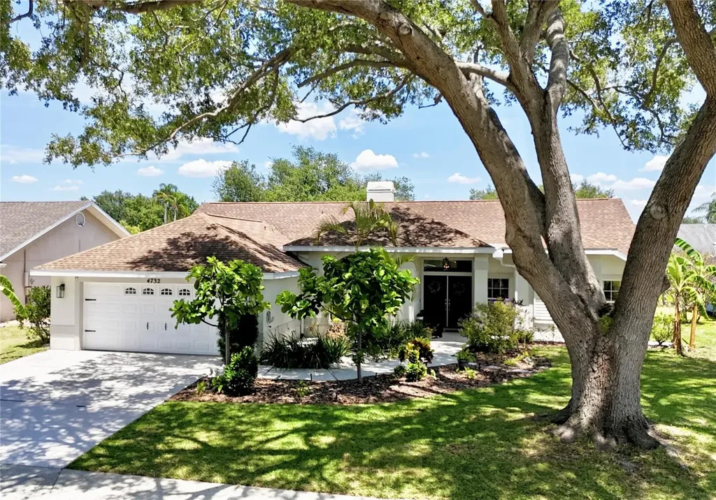 4732 Meadowview Circle Sarasota FL 34233