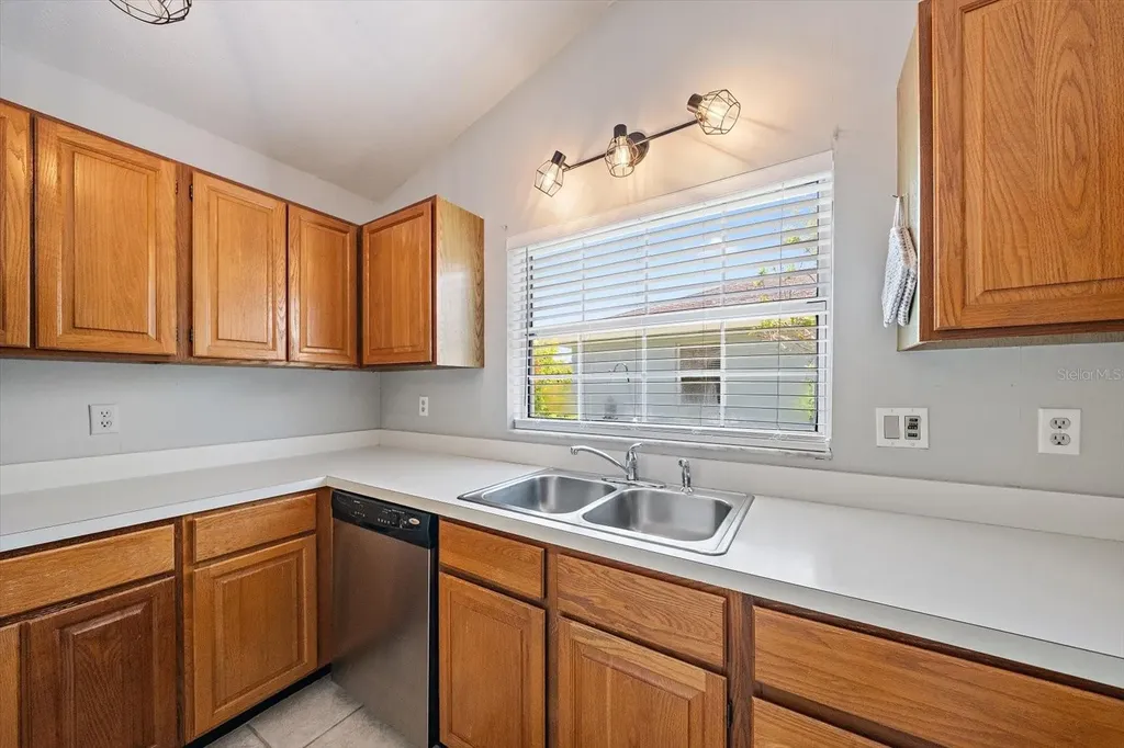 4732 Meadowview Circle Sarasota FL 34233