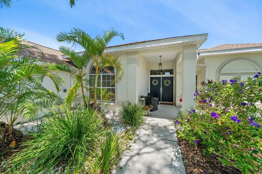 4732 Meadowview Circle Sarasota FL 34233