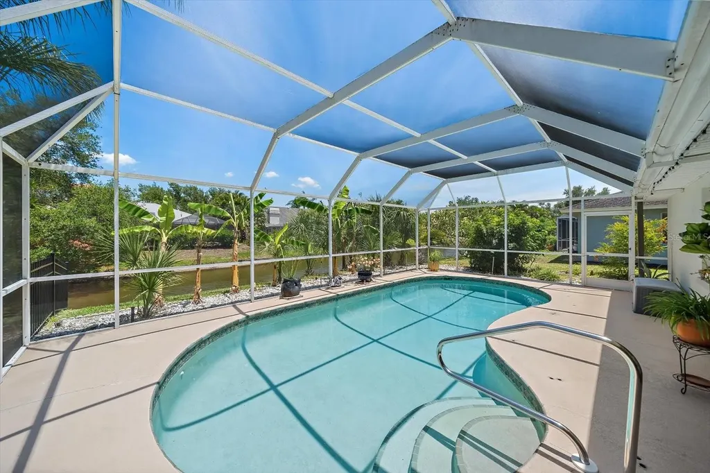 4732 Meadowview Circle Sarasota FL 34233