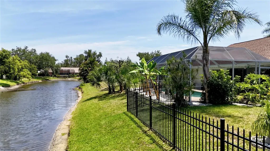 4732 Meadowview Circle Sarasota FL 34233