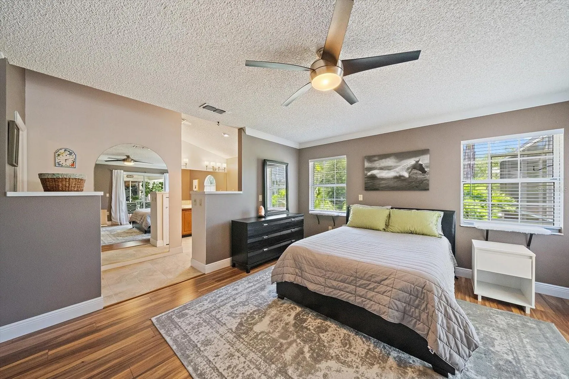 4732 Meadowview Circle Sarasota FL 34233