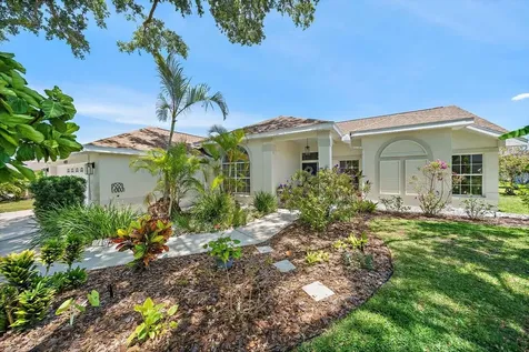 4732 Meadowview Circle Sarasota FL 34233
