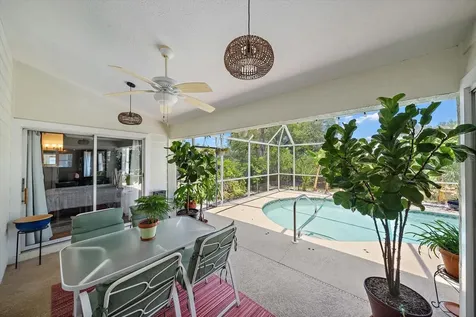 4732 Meadowview Circle Sarasota FL 34233