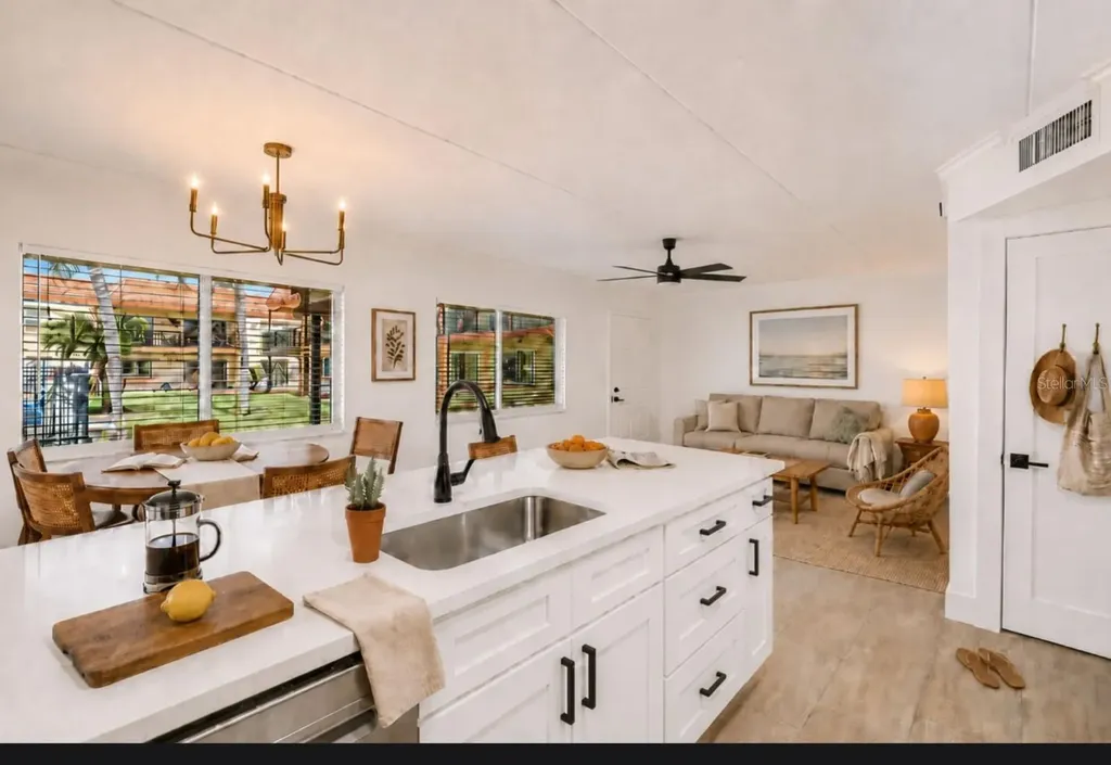 10375 Paradise Boulevard Treasure Island FL 33706