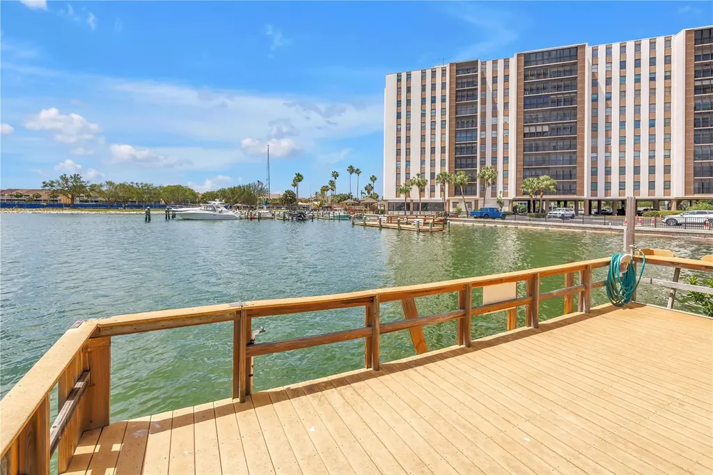 10375 Paradise Boulevard Treasure Island FL 33706