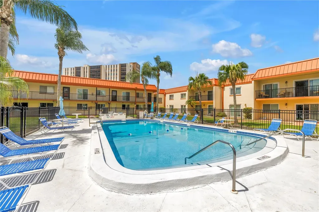 10375 Paradise Boulevard Treasure Island FL 33706