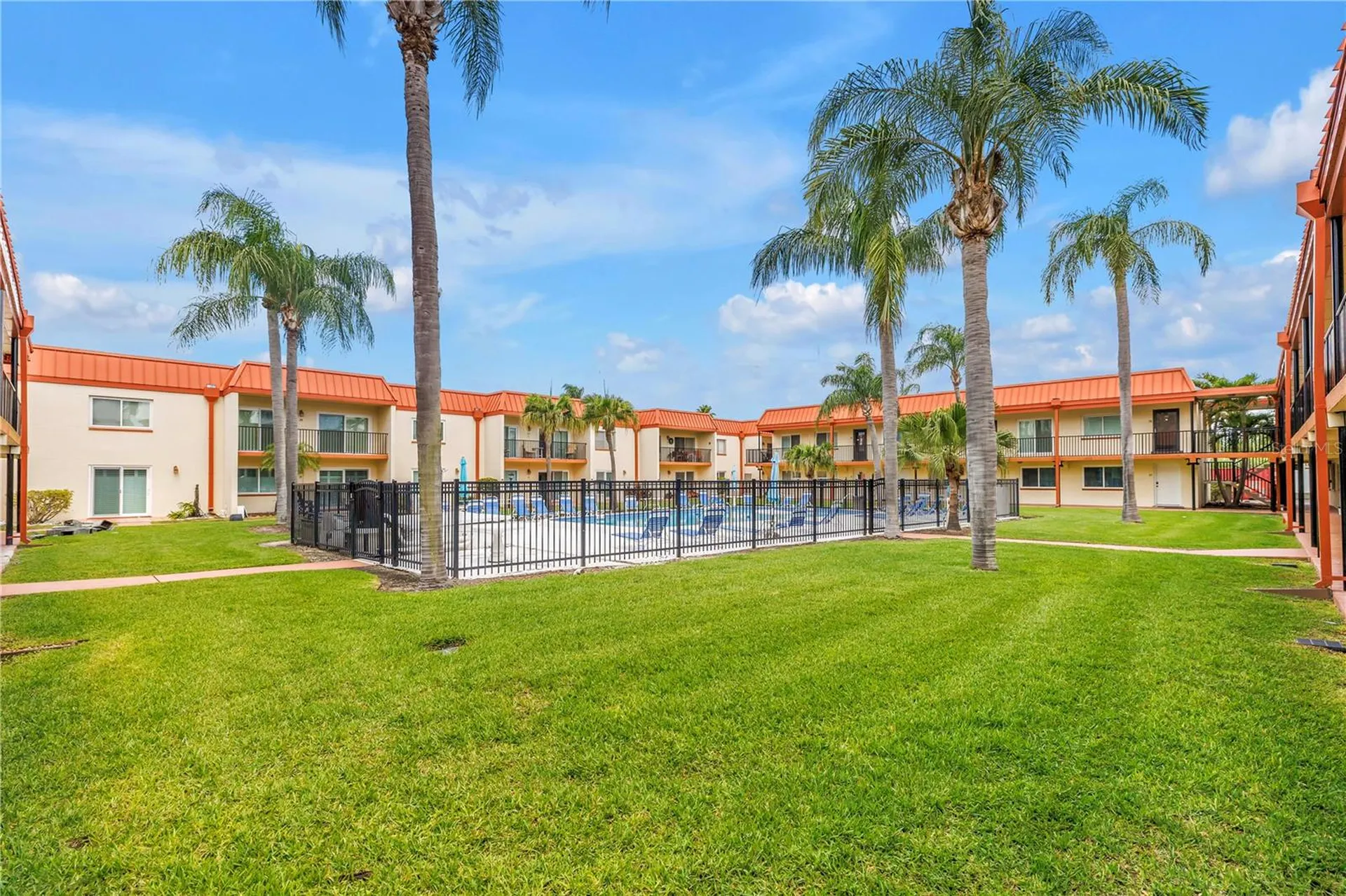 10375 Paradise Boulevard Treasure Island FL 33706