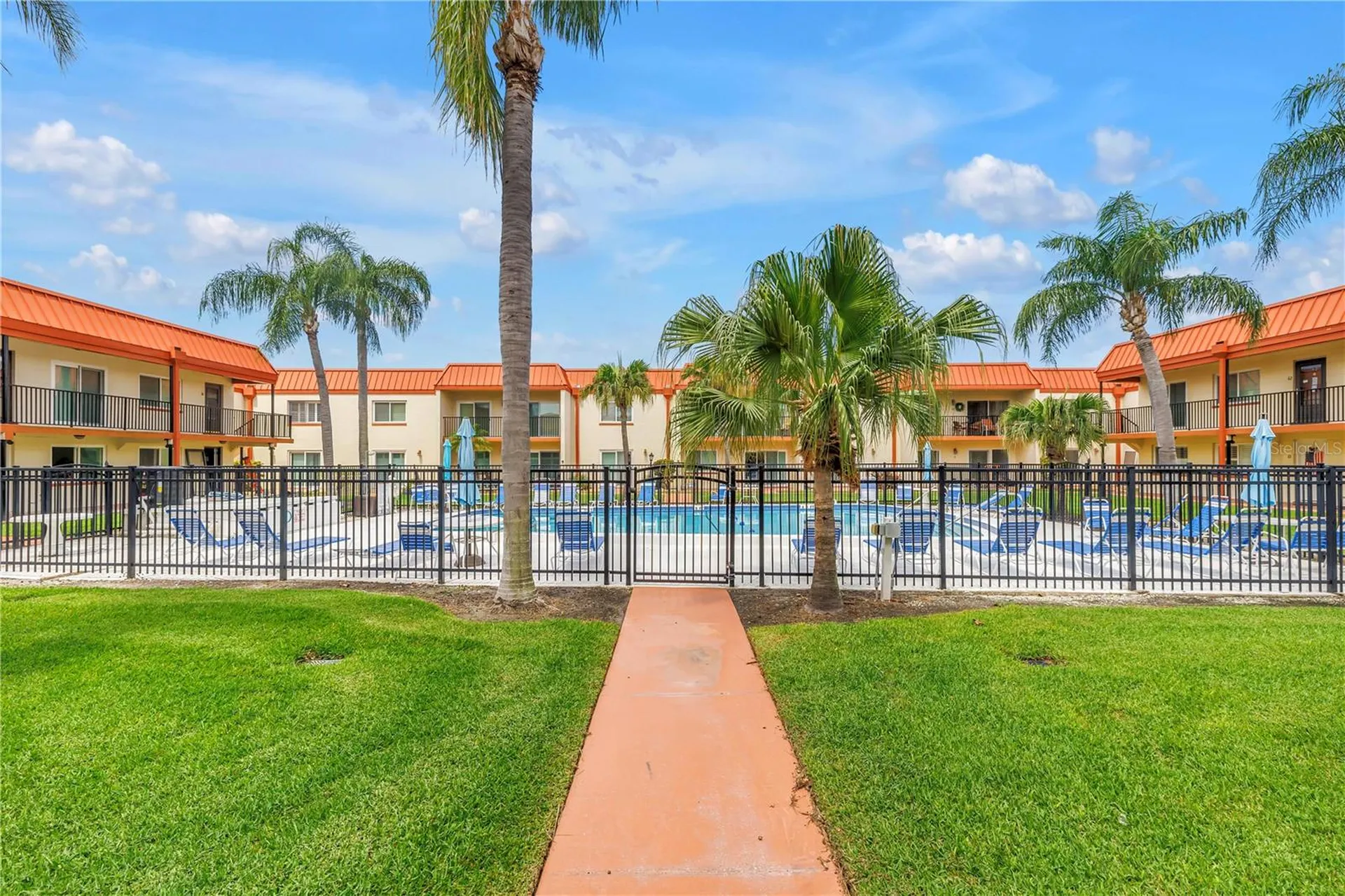 10375 Paradise Boulevard Treasure Island FL 33706
