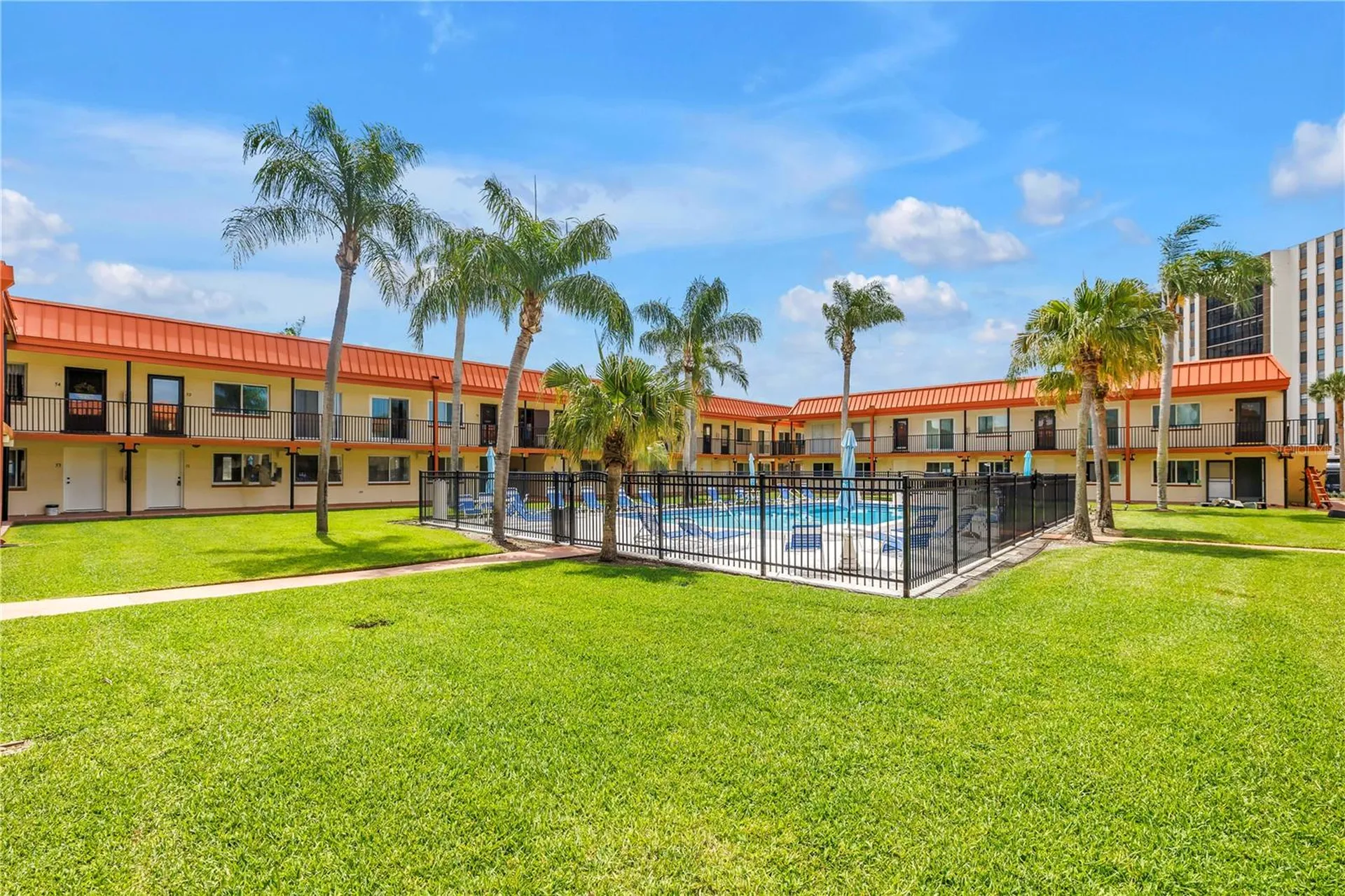 10375 Paradise Boulevard Treasure Island FL 33706