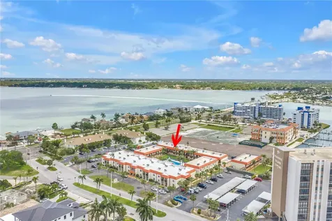10375 Paradise Boulevard Treasure Island FL 33706
