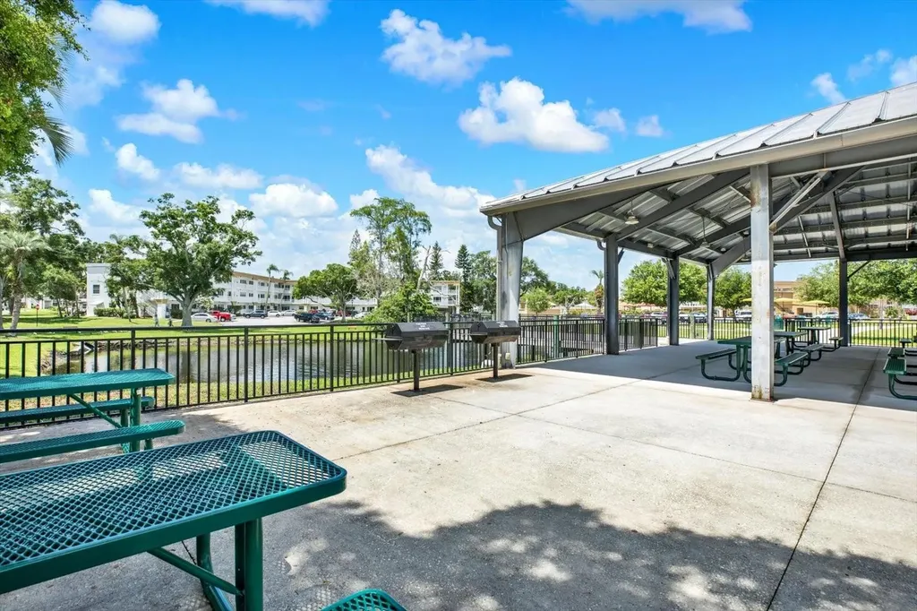2458 Columbia Drive Clearwater FL 33763
